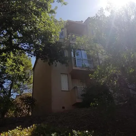 Les Chenes Blancs T2 *